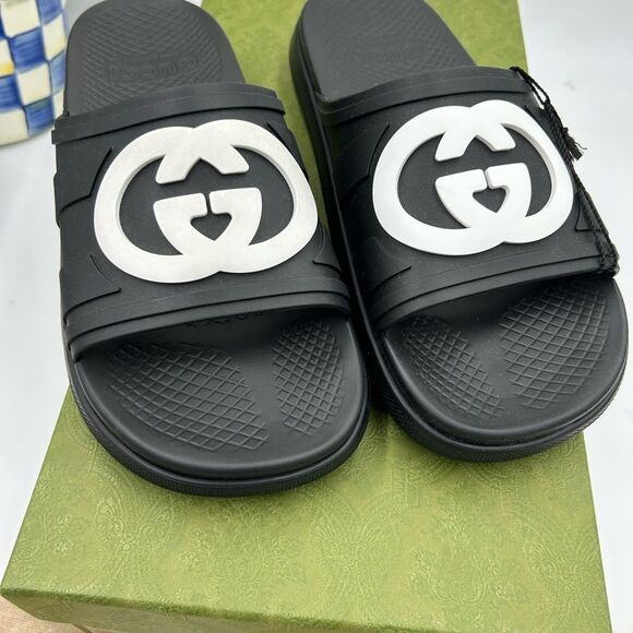 Men's Gucci interlocking G rubber Pool slides size 8, made in Italy - Picture 2 of 10